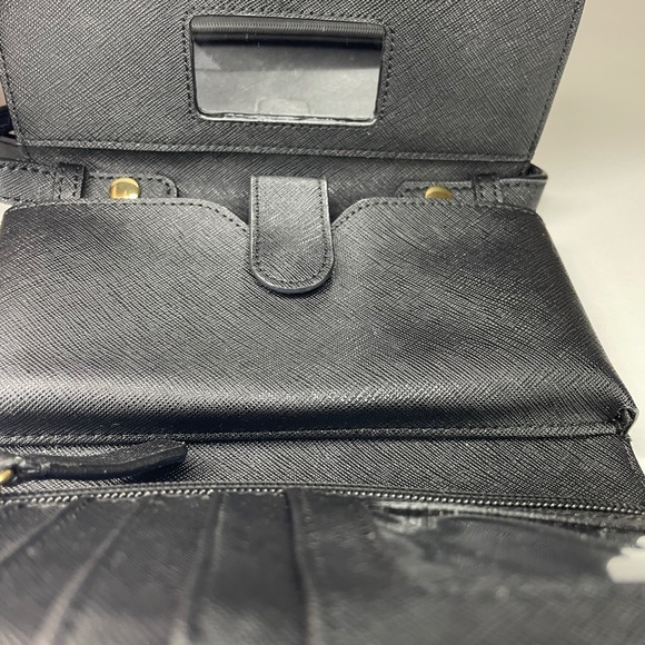 Calvin Klein Black Leather Shoulder Wallet - Picture 3 of 3